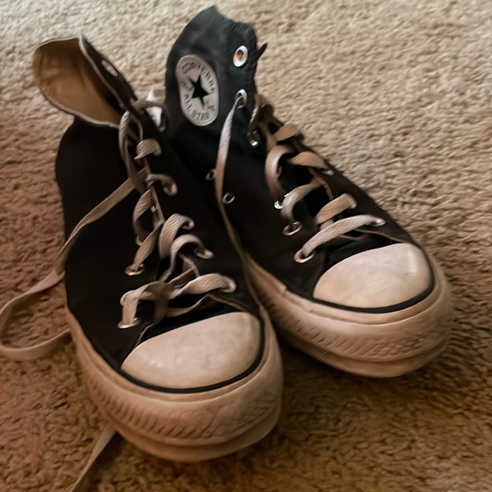 Worn out converse bundle